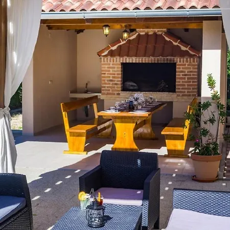 Villa Ines Villa *